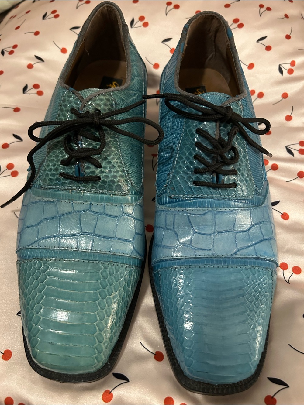 EUC Stacy Adams Teal Snakeskin Shoes